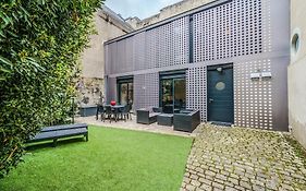 CHEZ LÉA Vieux Tours parking terrasse jardin